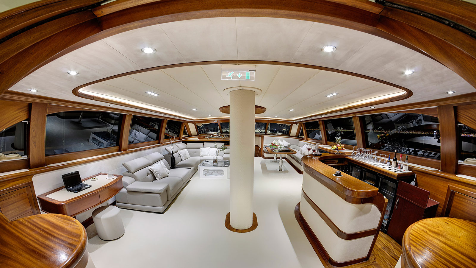 2011 Custom Built Alessandro 1 for charter (photo 3)