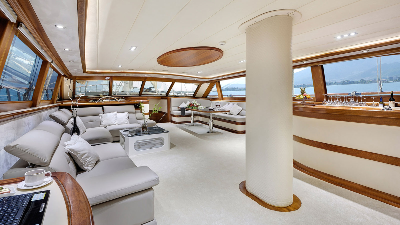 2011 Custom Built Alessandro 1 for charter (photo 5)