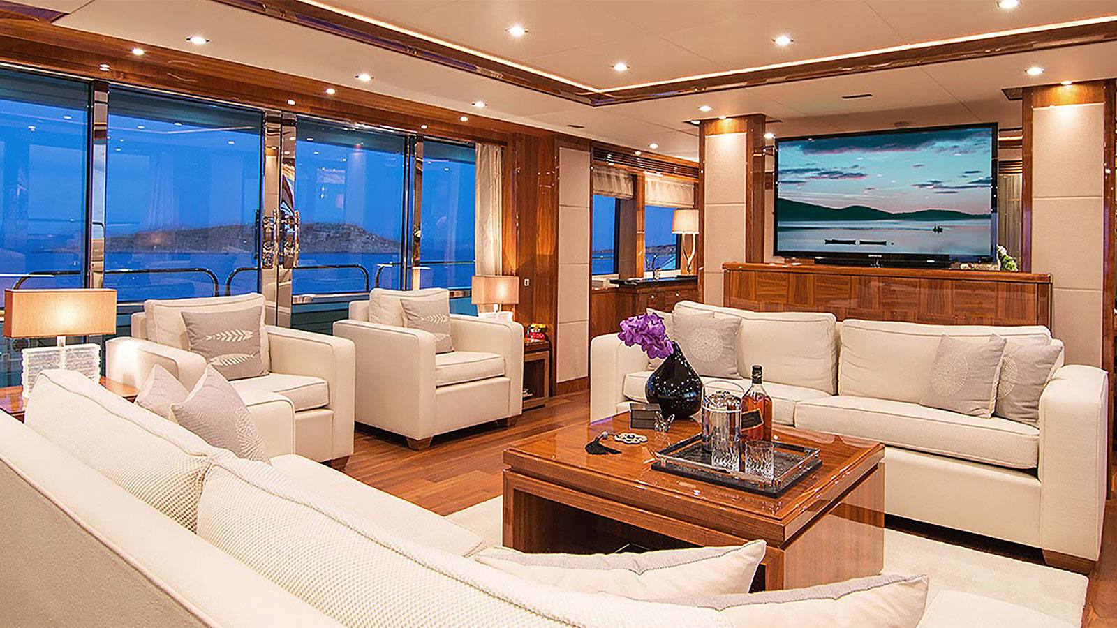 2012 Sunseeker Pathos for charter (photo 2)