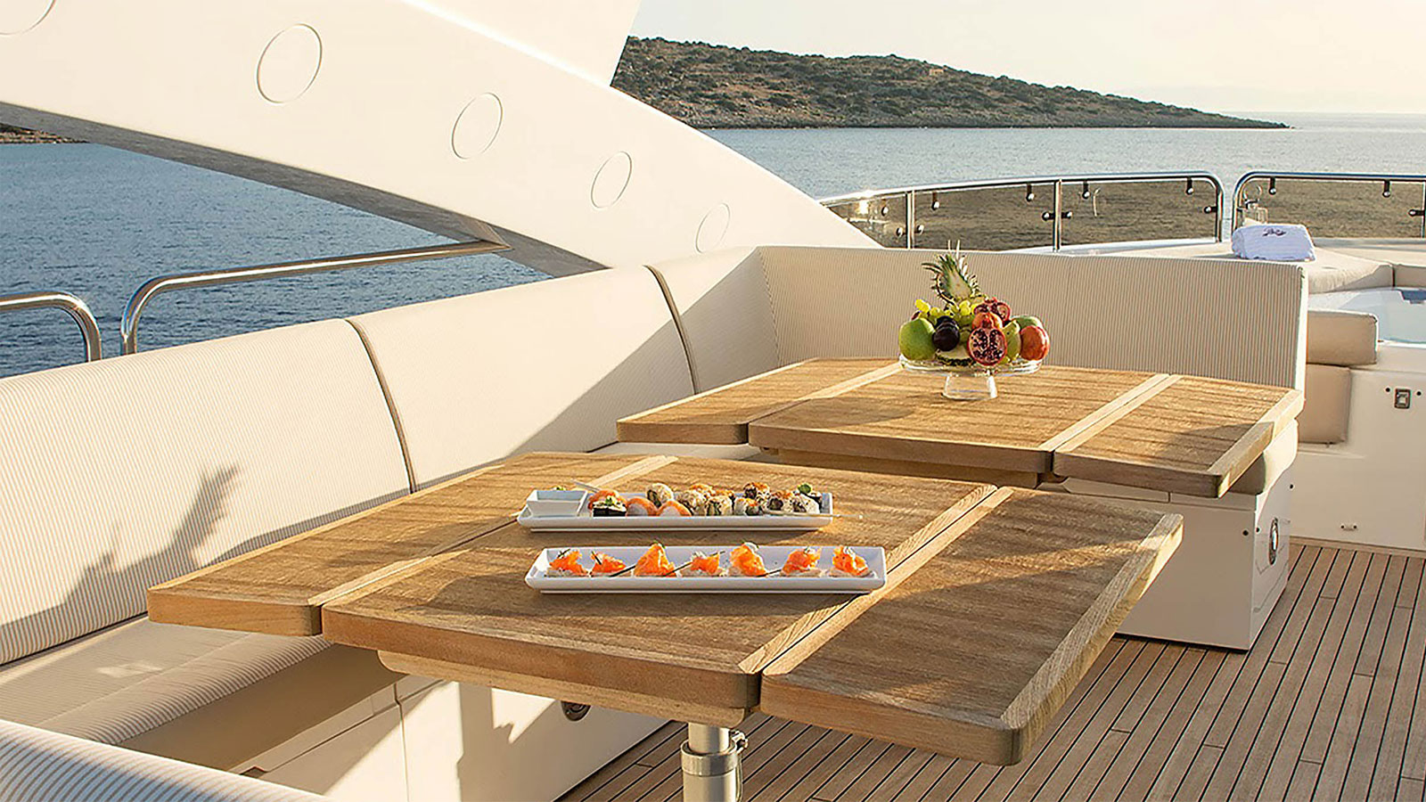 2012 Sunseeker Pathos for charter (photo 9)