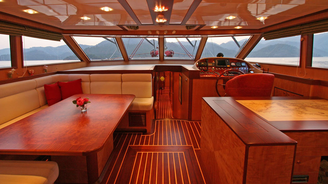 2007 Mural Yachts Serenity 86 for charter (photo 7)