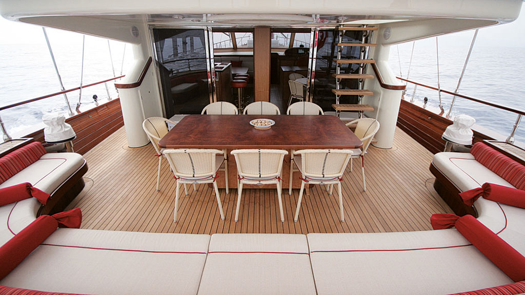 2007 Mural Yachts Serenity 86 for charter (photo 10)
