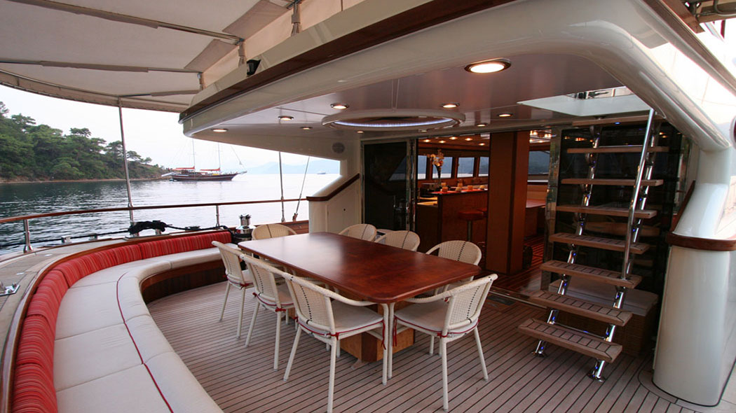 2007 Mural Yachts Serenity 86 for charter (photo 14)