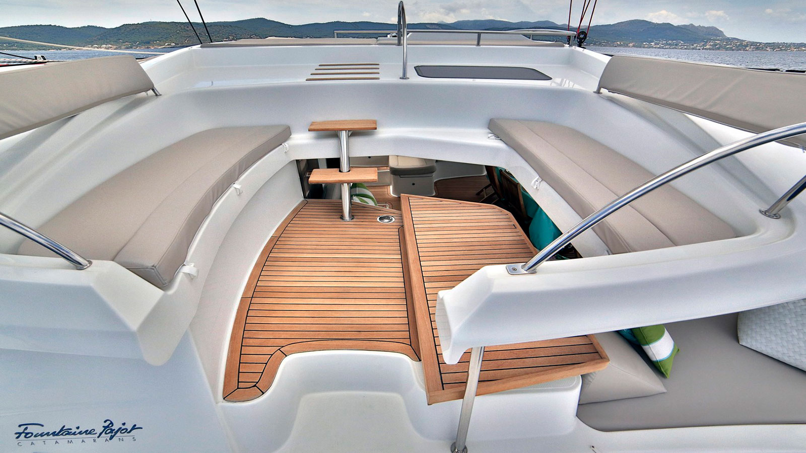 2011 Fountaine Pajot Galathea 65 zu chartern (photo 14)