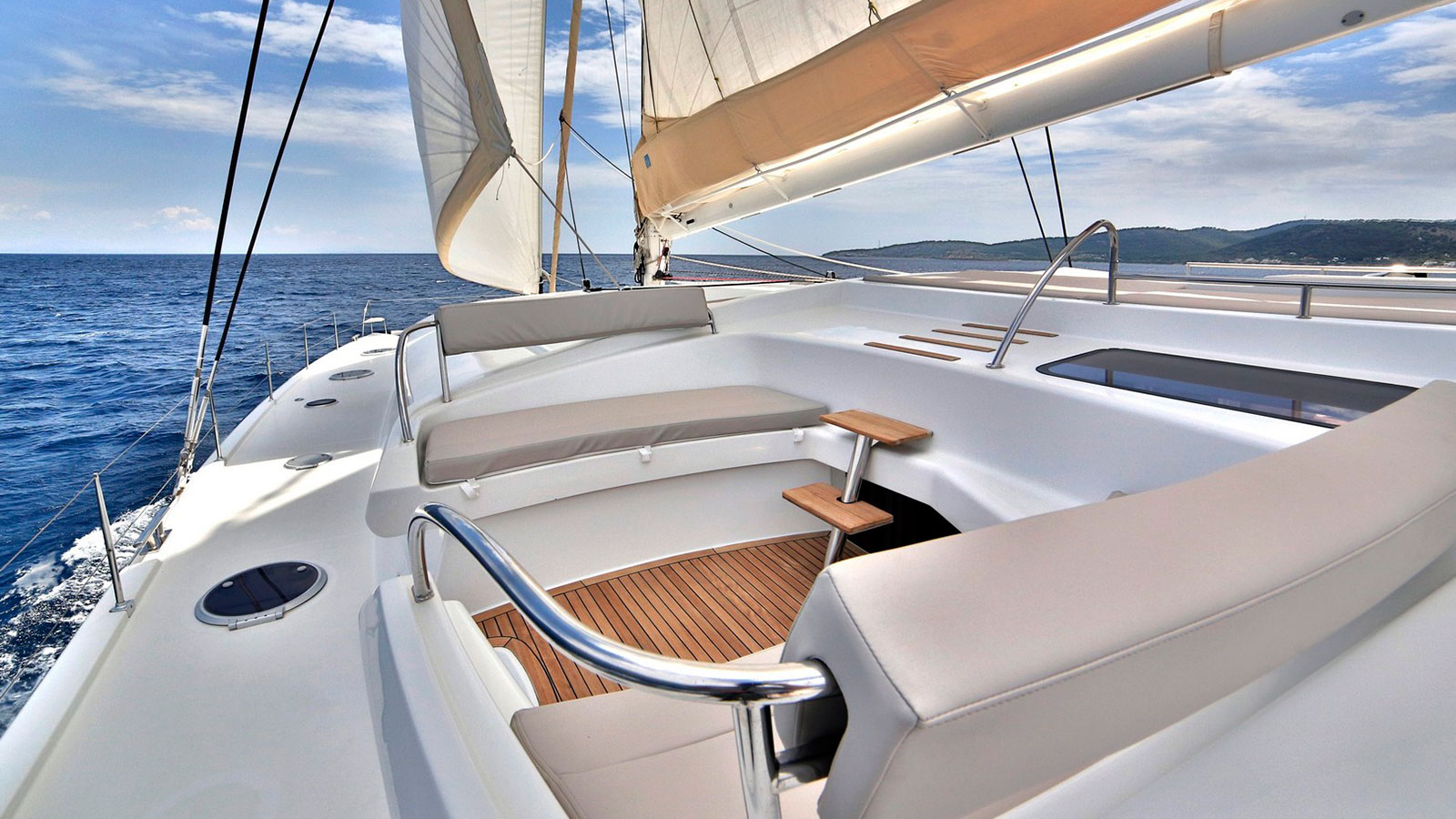 2011 Fountaine Pajot Galathea 65 zu chartern (photo 21)