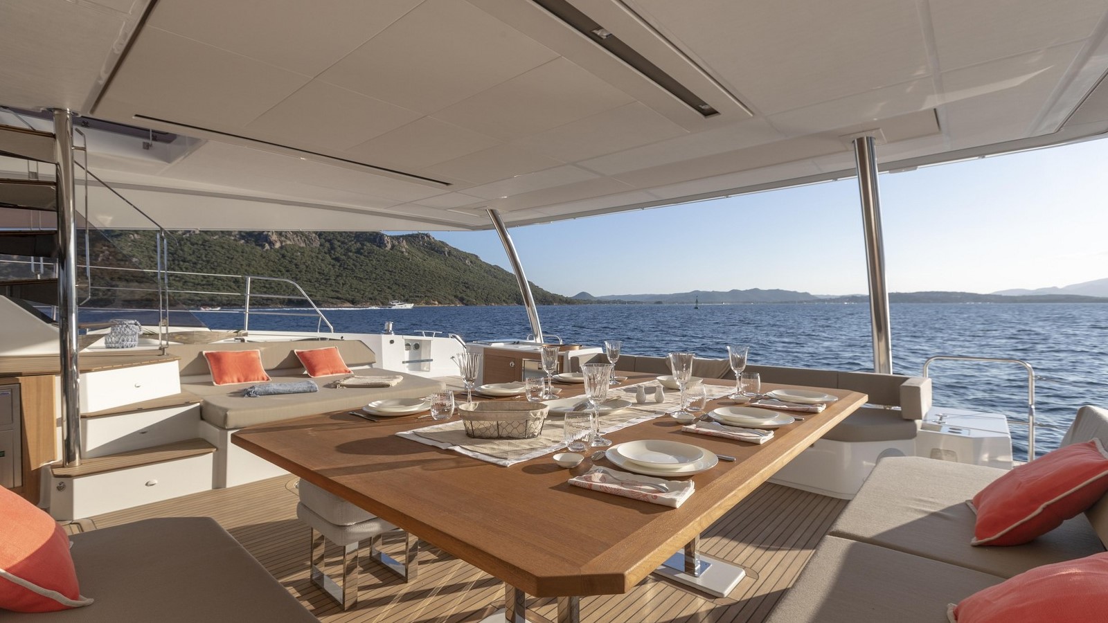 2019 Fountaine Pajot Aether te huur (photo 14)