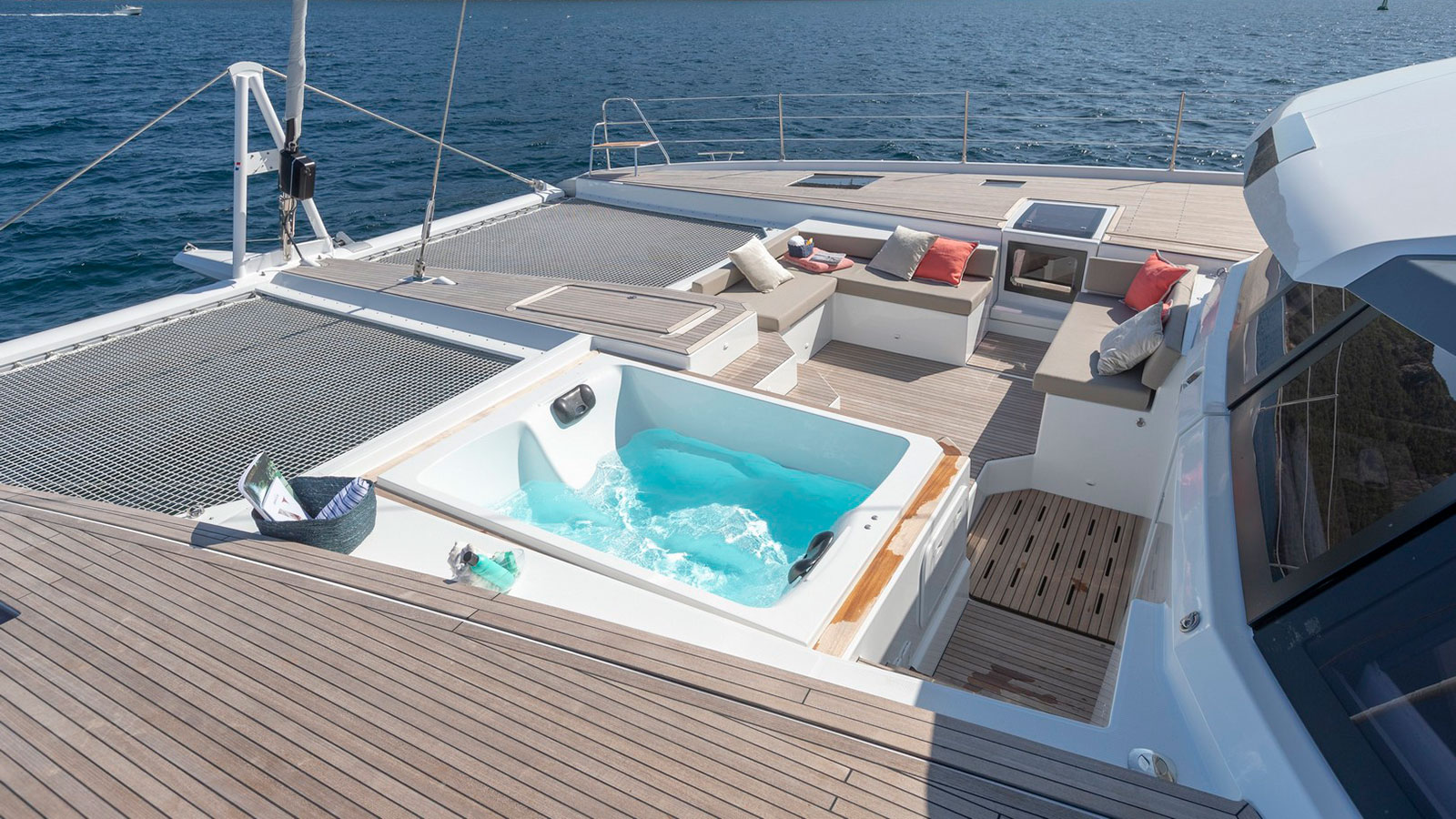 2019 Fountaine Pajot Aether te huur (photo 16)