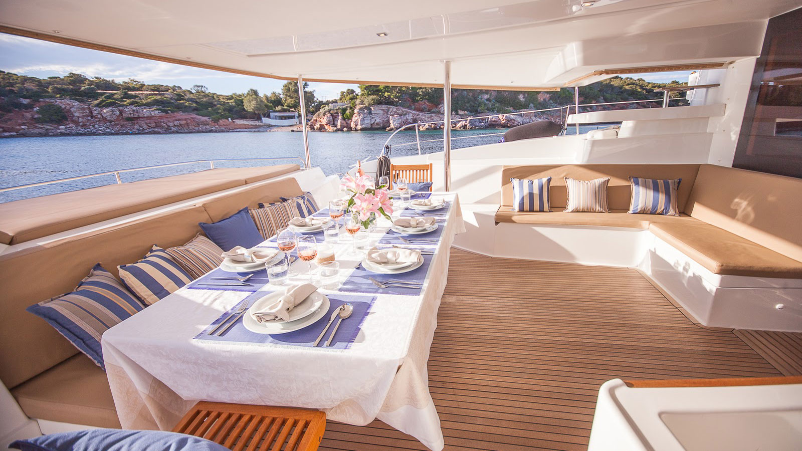 2013 Fountaine Pajot High Five te huur (photo 13)