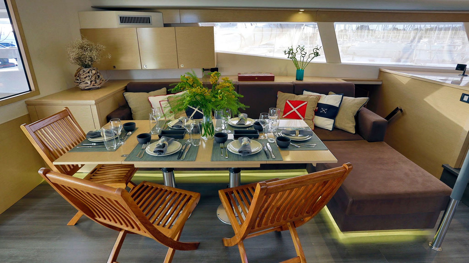 2014 Fountaine Pajot High Jinks zu chartern (photo 4)