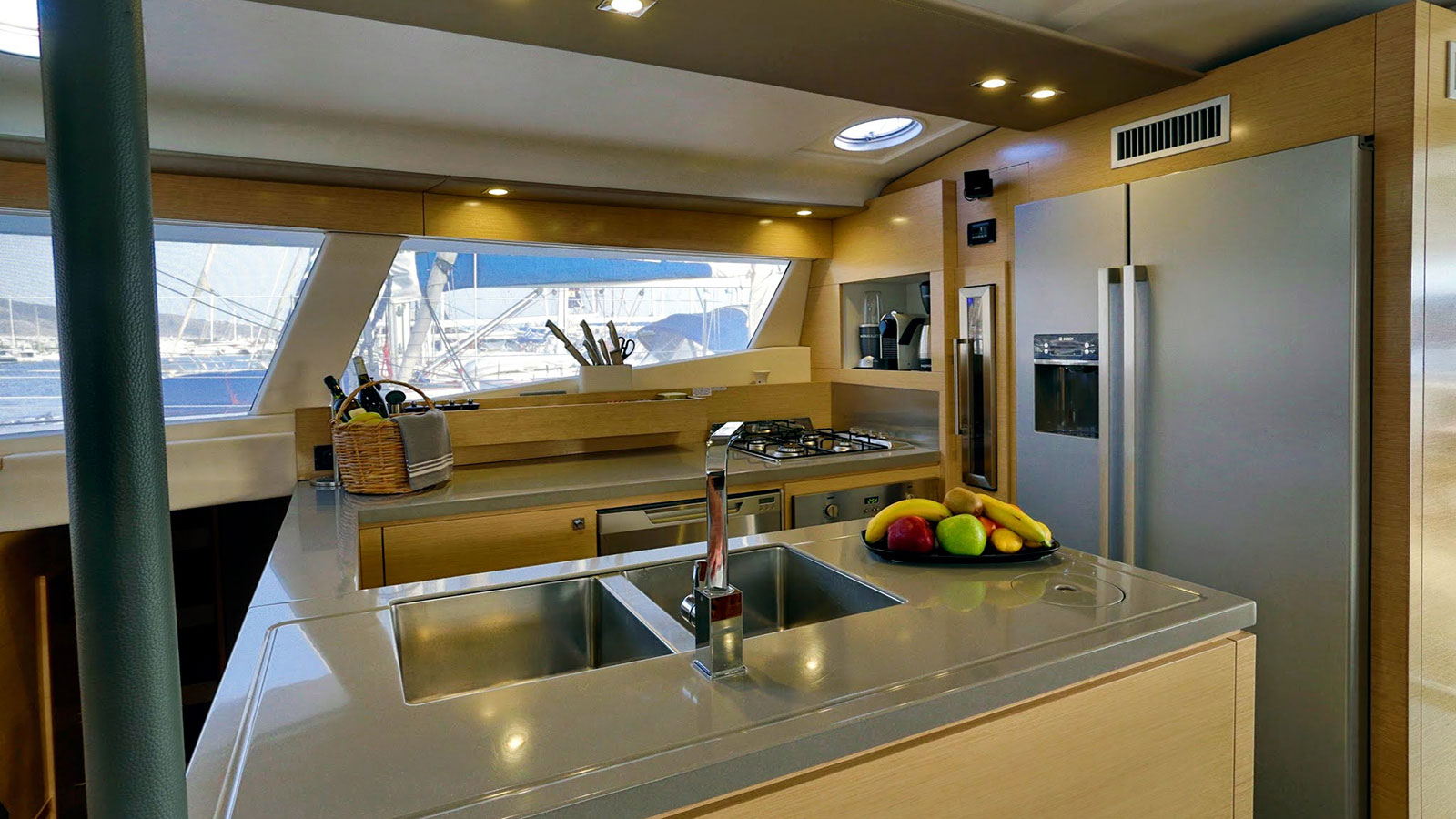 2014 Fountaine Pajot High Jinks zu chartern (photo 11)