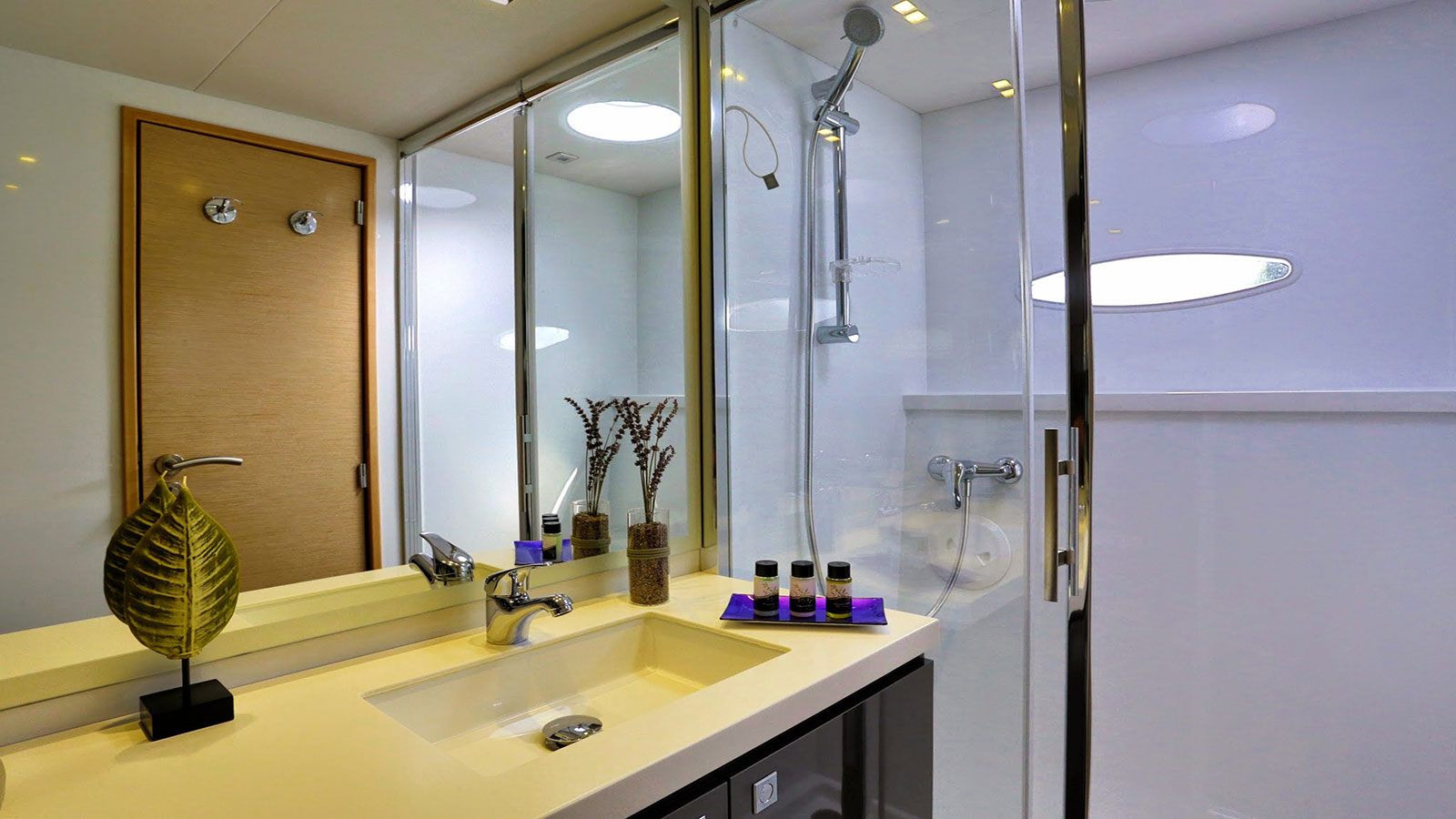 2014 Fountaine Pajot High Jinks zu chartern (photo 12)