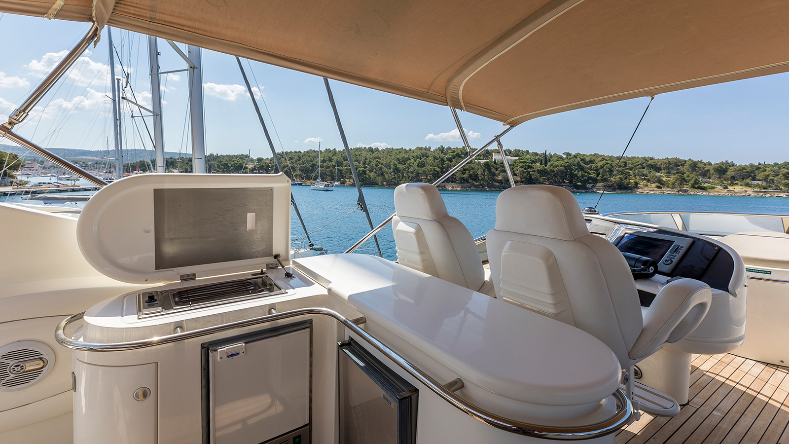 2000 Sunseeker Manhattan 84 à louer (photo 16)