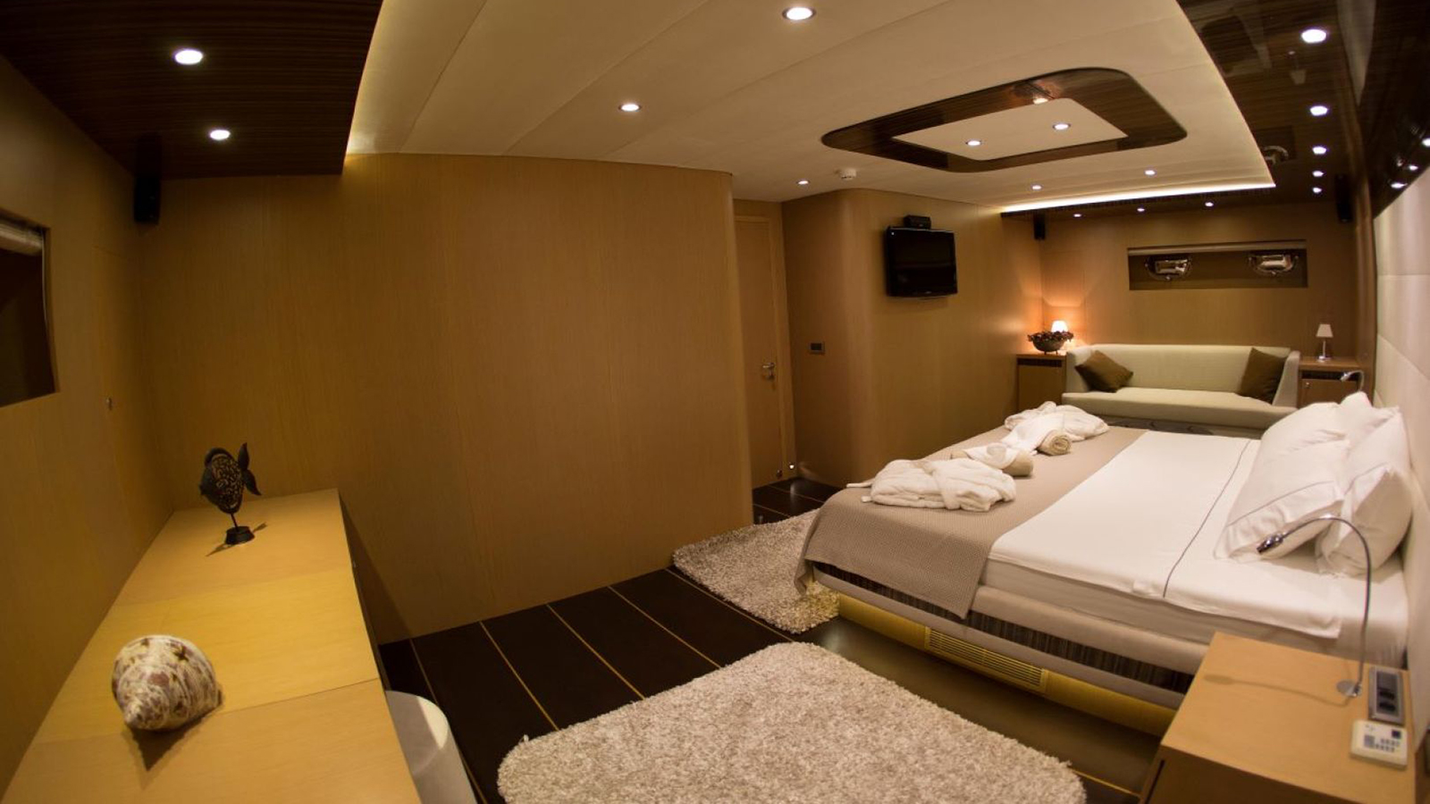 2009 Ada Yacht Works Le Pietre na czarter (photo 7)