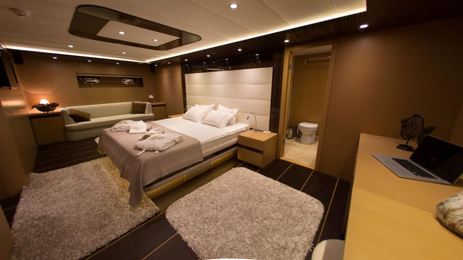 2009 Ada Yacht Works Le Pietre na czarter (photo 9)