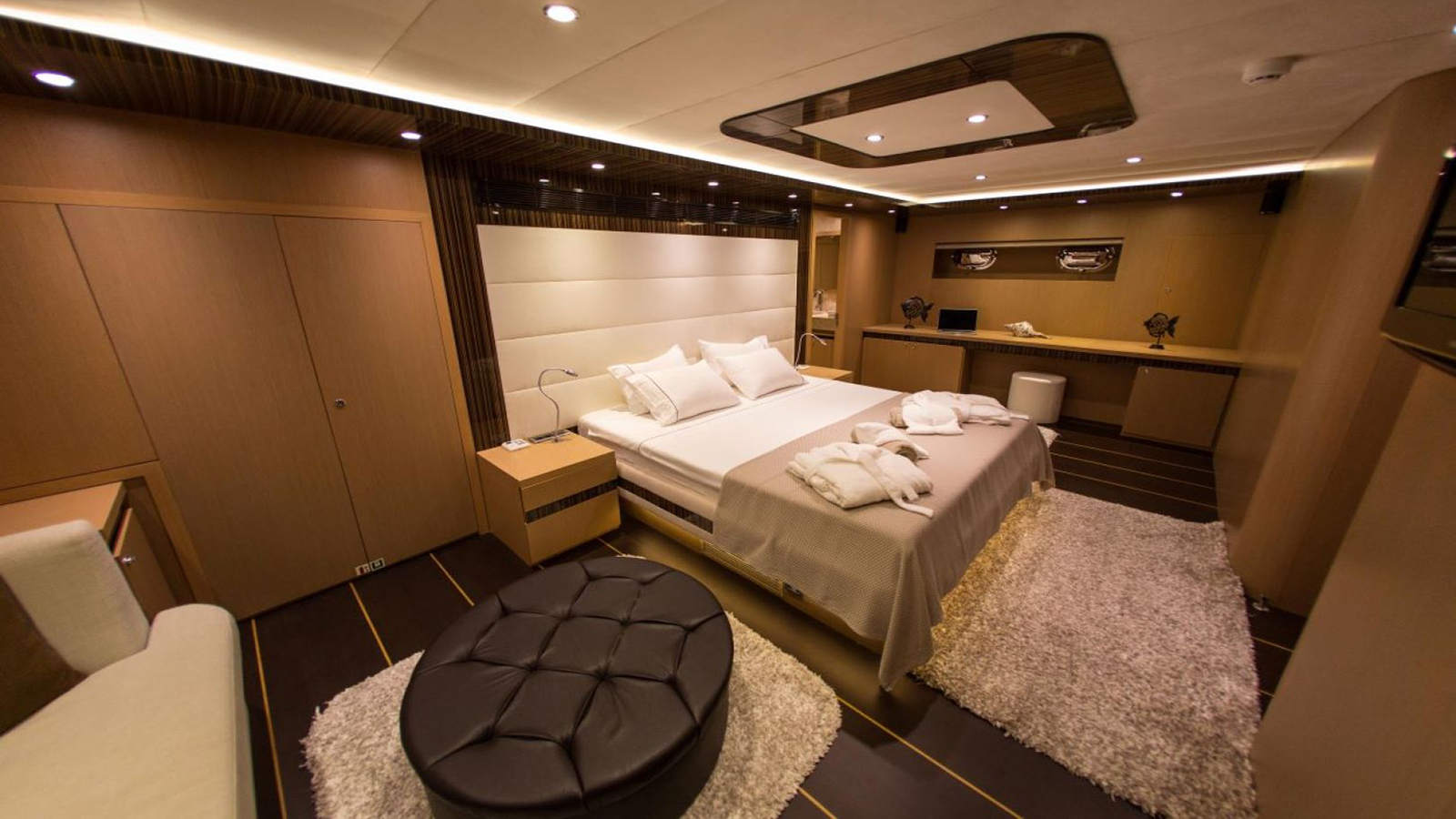 2009 Ada Yacht Works Le Pietre na czarter (photo 8)