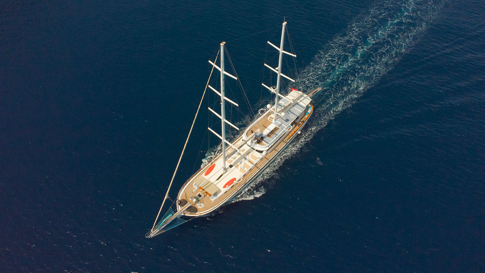 2013 Fethiye Shipyard Luce Del Mare na czarter (photo 21)