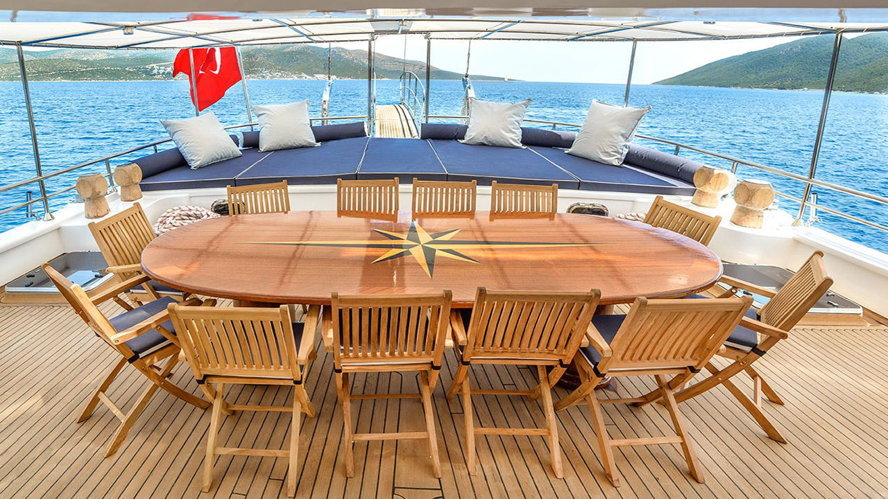 2008 Custom Bella Mare te huur (photo 9)