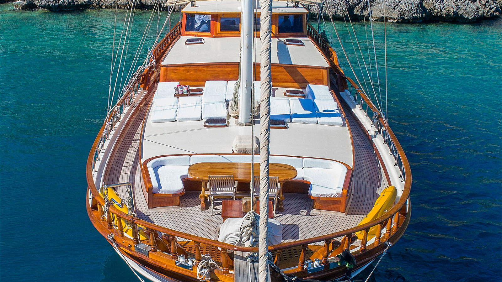 2000 Custom Built Burc-u Zafer zu chartern (photo 16)