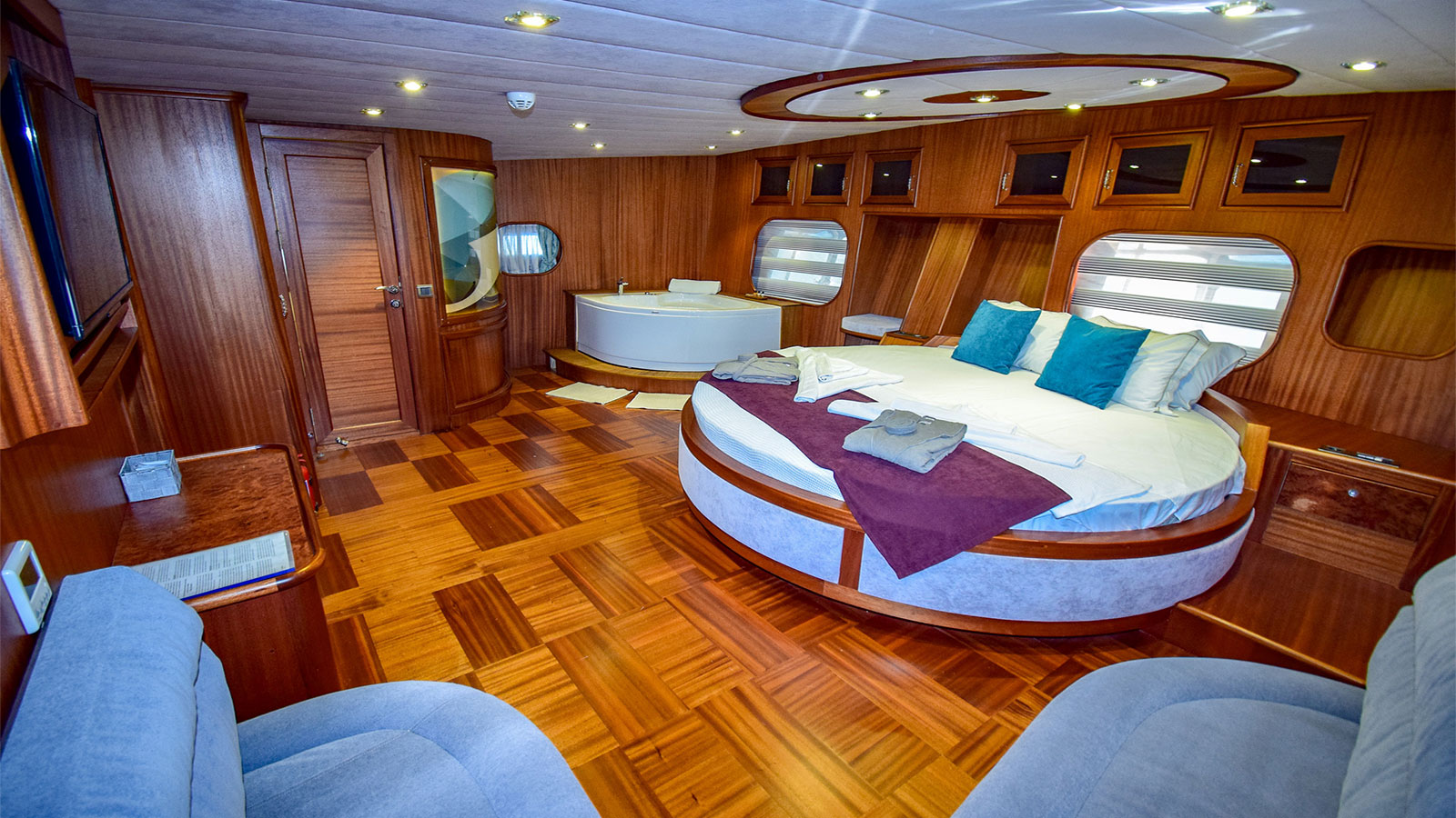 2005 Custom Built Ugur na czarter (photo 7)