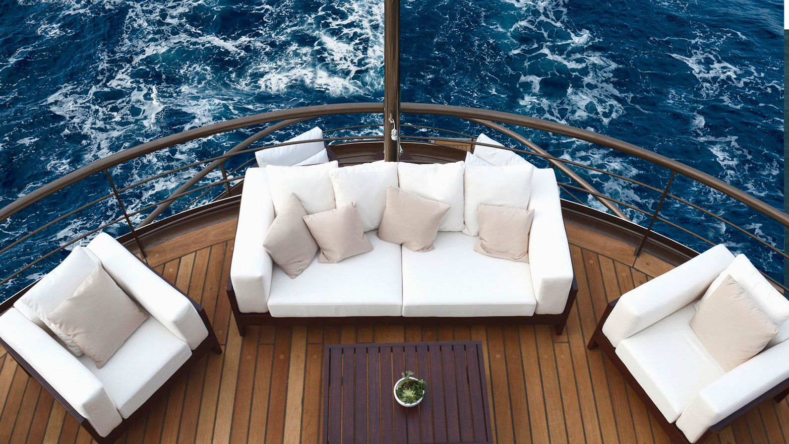 1998 Devonport Yachts UK Chakra à louer (photo 15)
