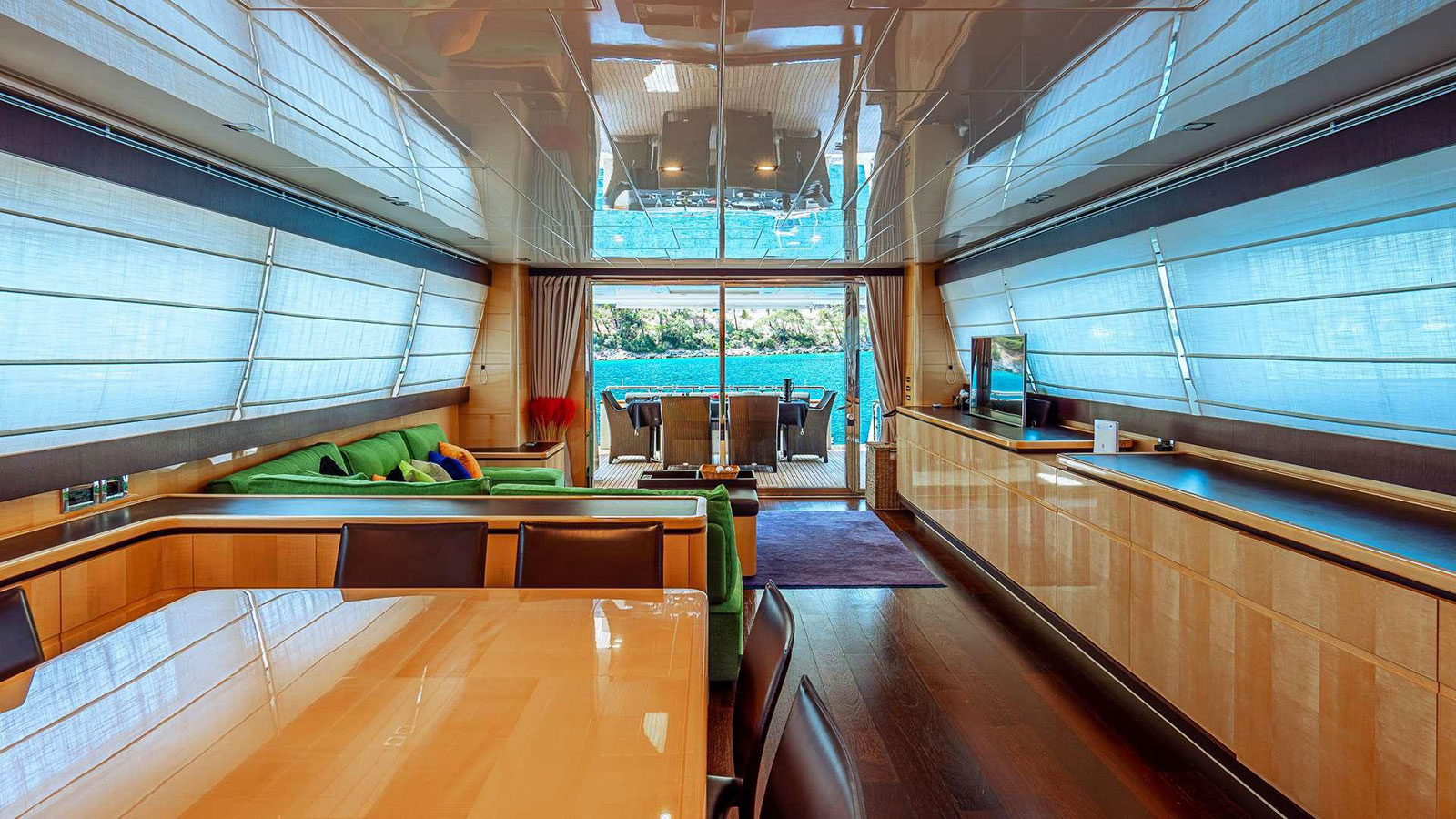 2011 Canados Liberata for charter (photo 3)