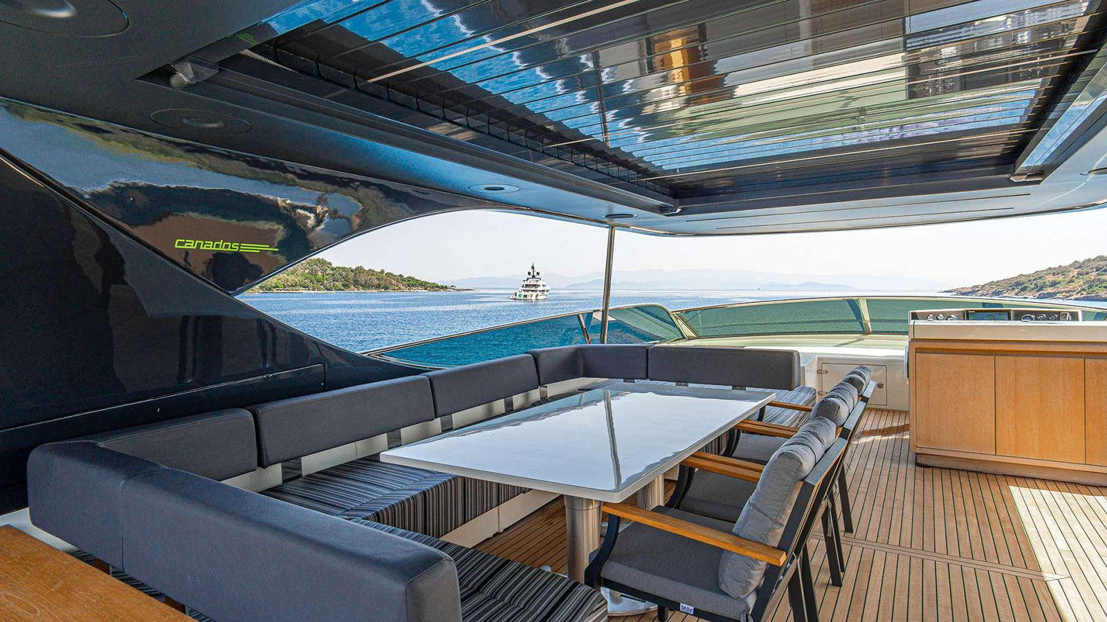2011 Canados Liberata for charter (photo 15)