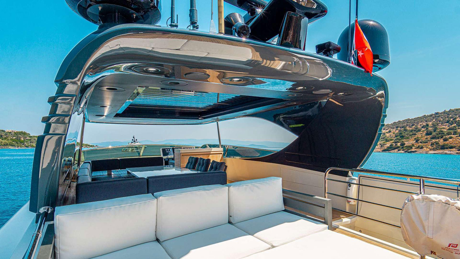 2011 Canados Liberata for charter (photo 17)