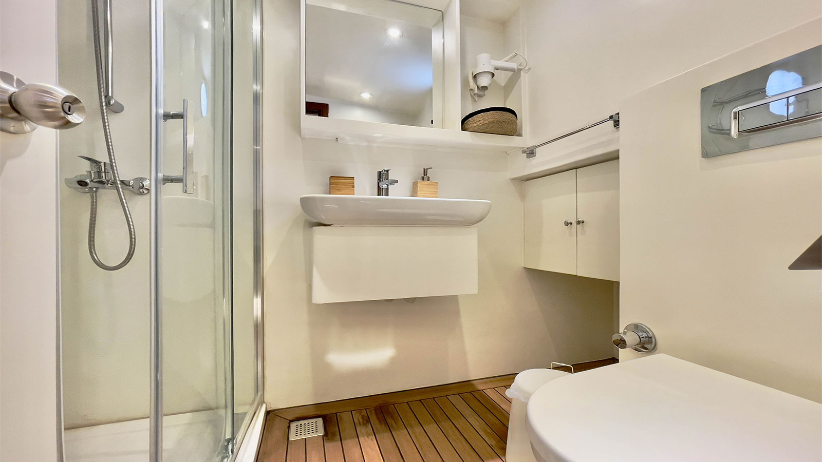 2008 Custom Built Derya Deniz for charter (photo 12)