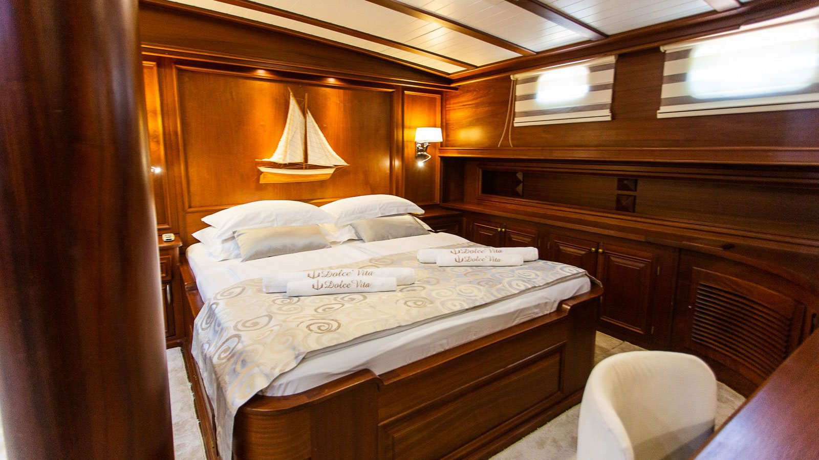 2014 Custom Built Dolce Vita zu chartern (photo 14)