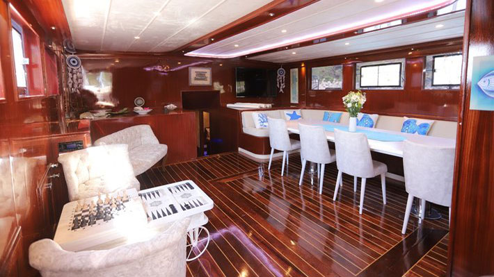 2009 Custom Built Queen of RTT en alquiler (photo 2)