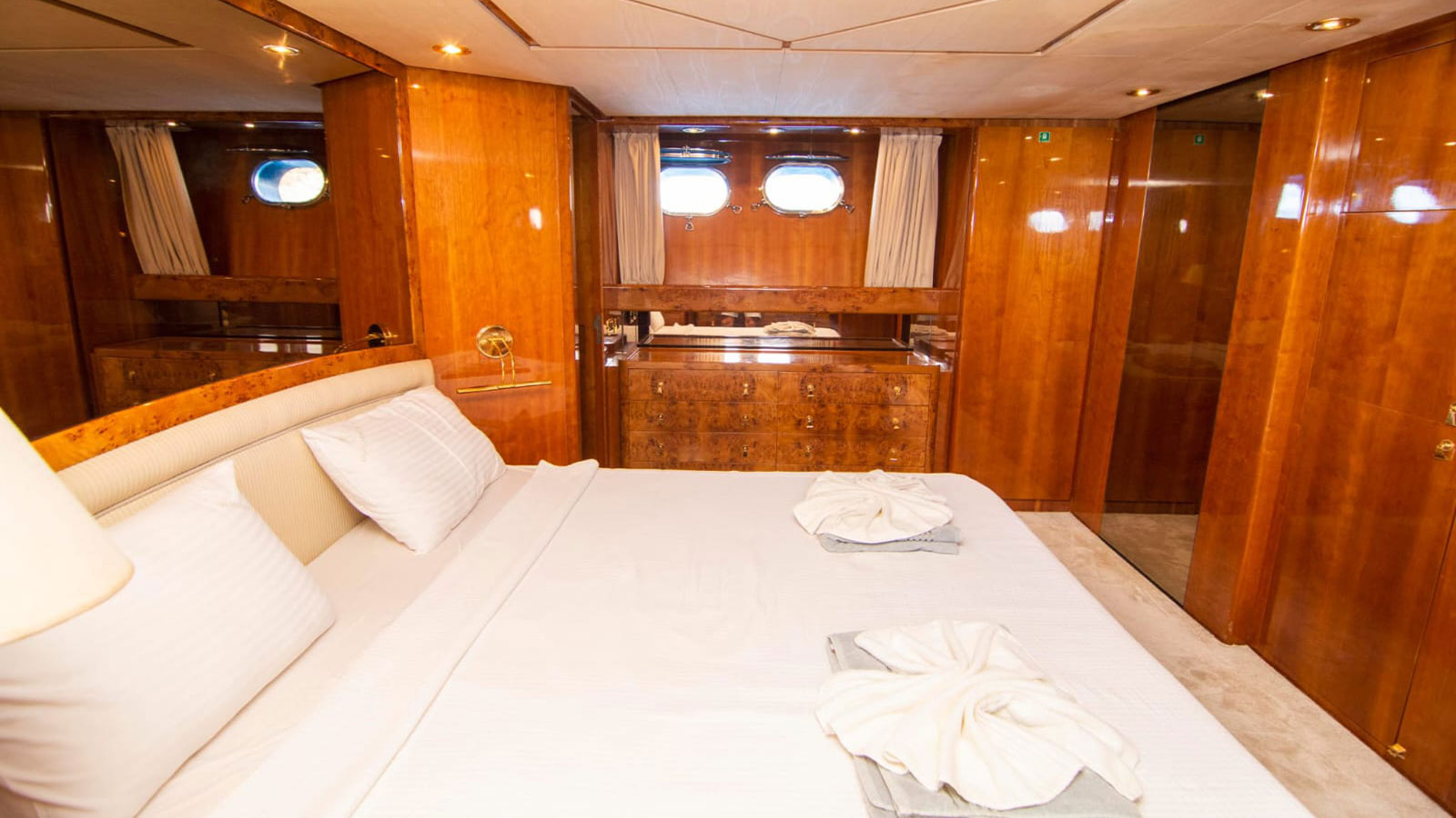 1997 San Lorenzo Barbarossa Moratti for charter (photo 7)