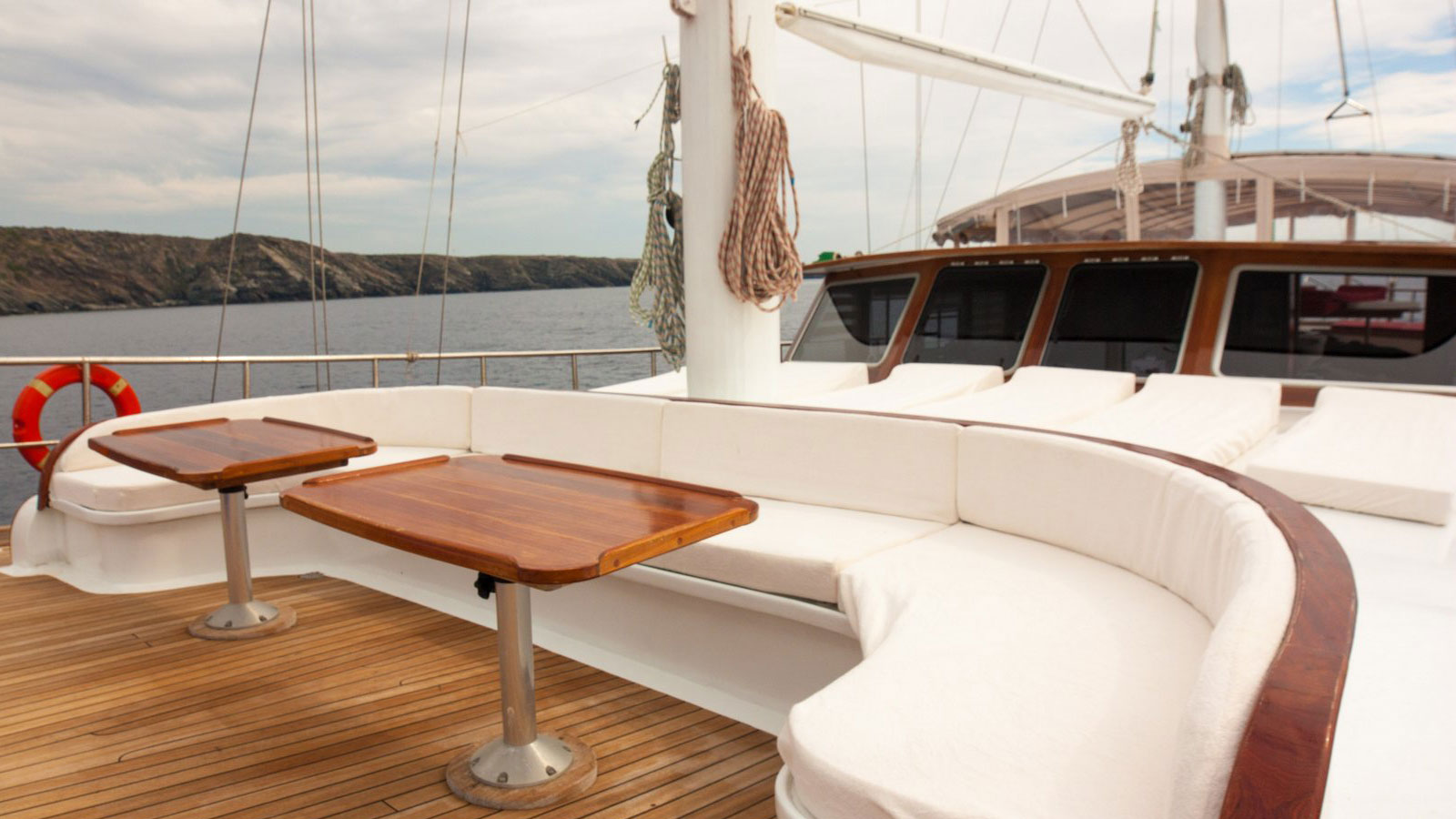 2014 Custom Built Victoria na czarter (photo 15)
