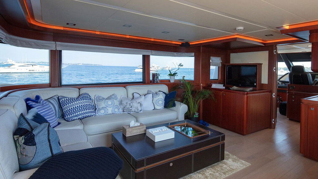 2010 Ferretti Best Off en alquiler (photo 3)