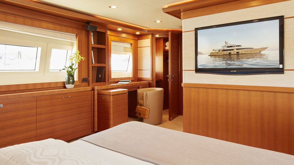2010 Ferretti Best Off en alquiler (photo 12)
