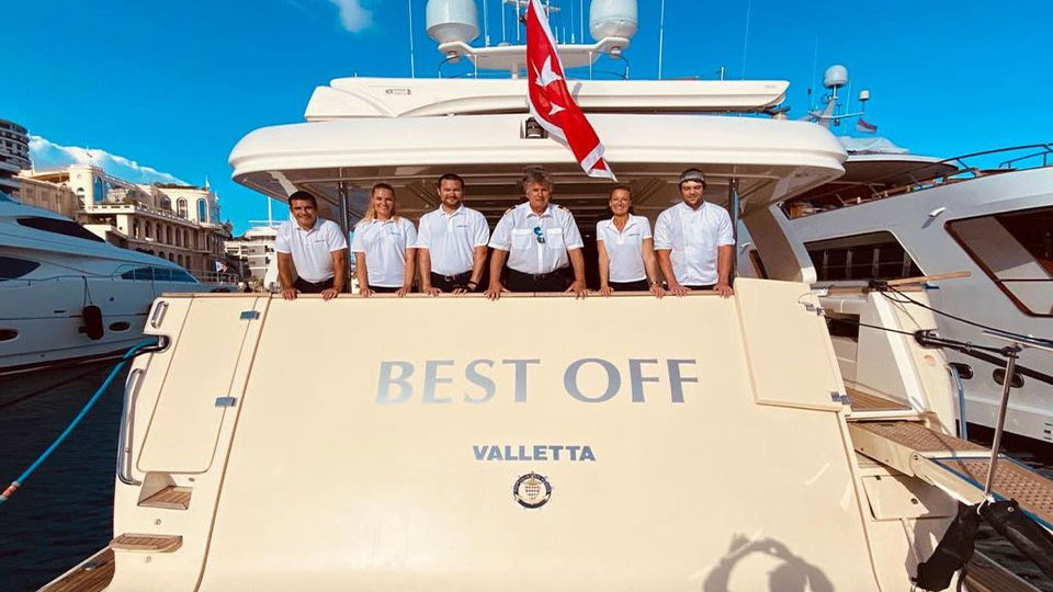 2010 Ferretti Best Off en alquiler (photo 21)