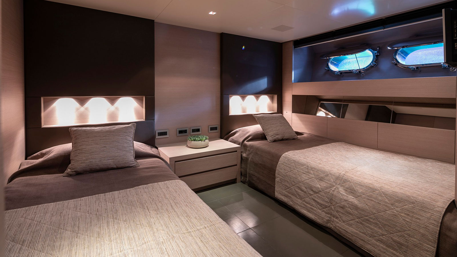2009 Admiral Yachts Billa na czarter (photo 10)