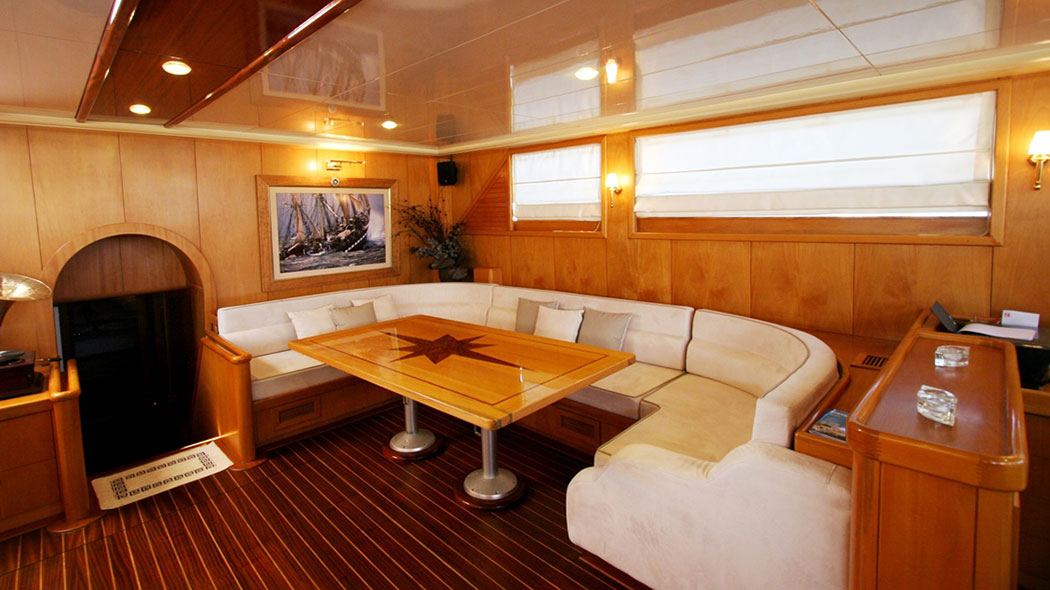 2005 Yener Yachts Mein Schatz zu chartern (photo 6)