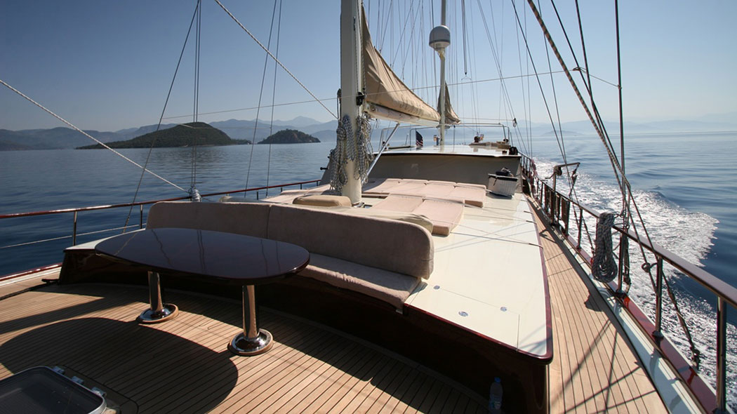 2005 Yener Yachts Mein Schatz zu chartern (photo 16)