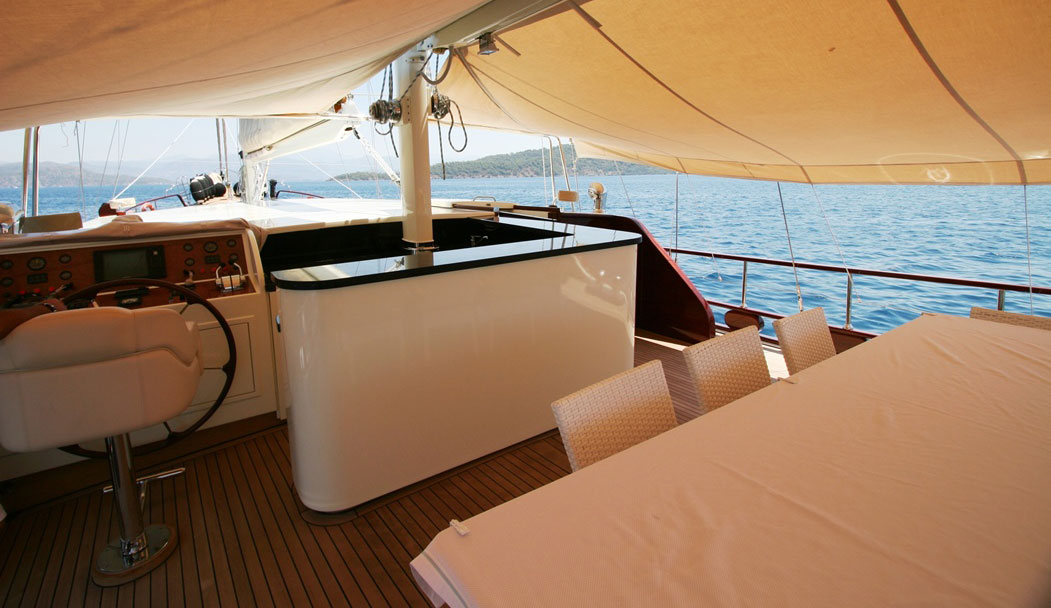 2005 Yener Yachts Mein Schatz zu chartern (photo 18)