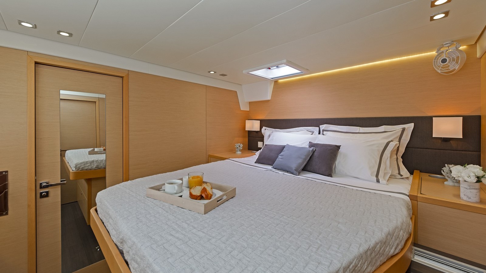 2014 Lagoon 560 te huur (photo 5)