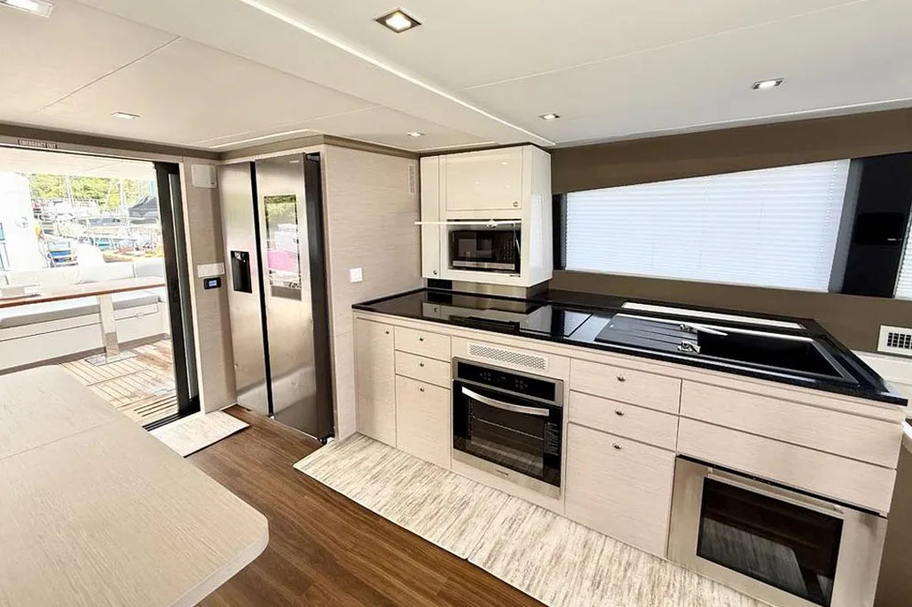 2026 Aventura 56 Motor Yacht for sale (photo 6)