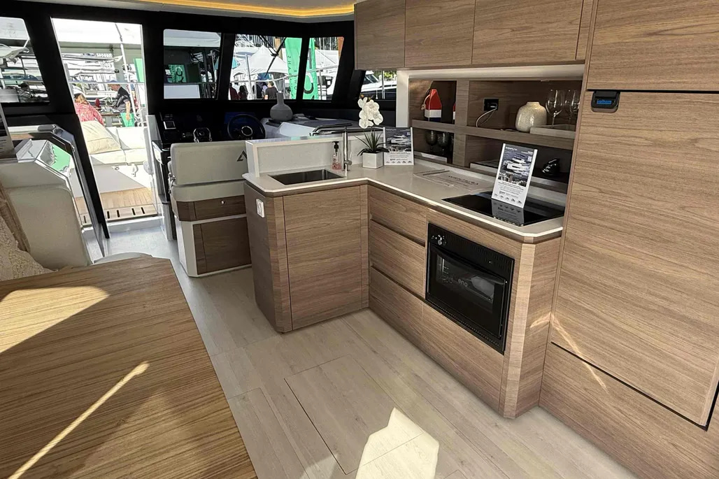 2026 Aventura 38 Motor Yacht for sale (photo 11)