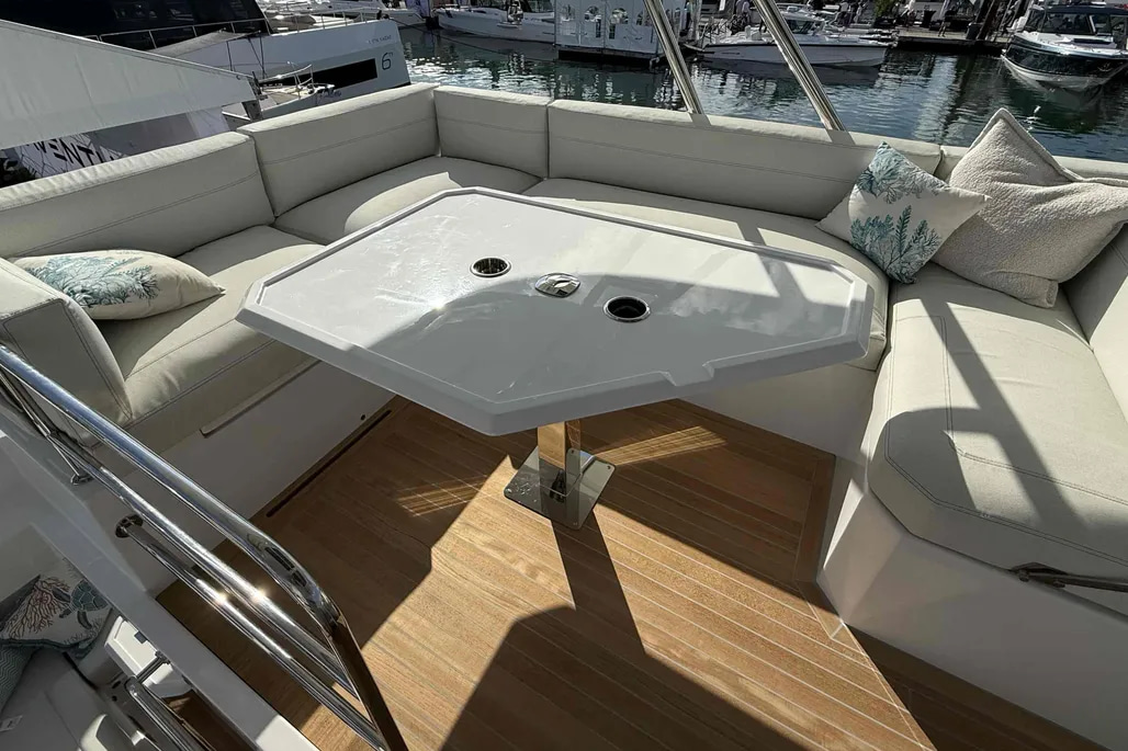 2026 Aventura 38 Motor Yacht for sale (photo 20)