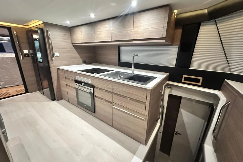 2026 Aventura 56 Motor Yacht for sale (photo 16)