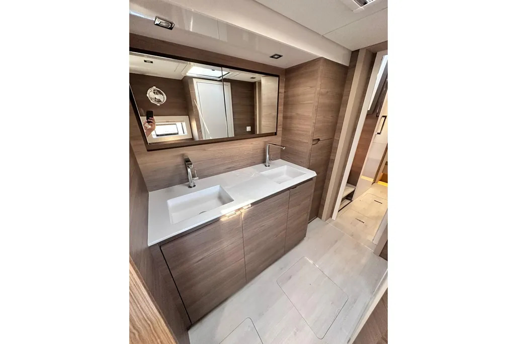 2026 Aventura 56 Motor Yacht for sale (photo 19)