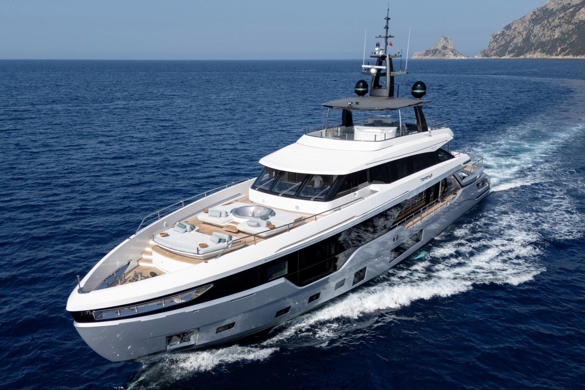 2023 Azimut Grande Trideck for sale (photo 4)