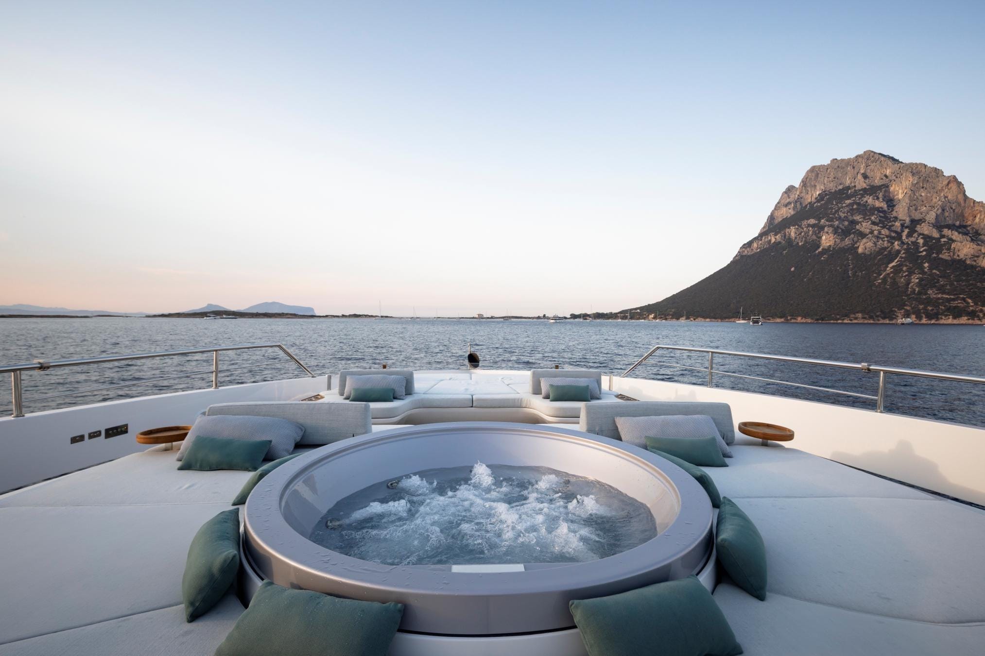 2023 Azimut Grande Trideck for sale (photo 17)
