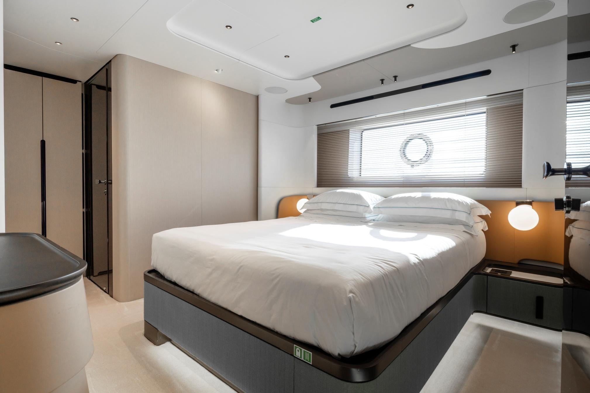 2023 Azimut Grande Trideck for sale (photo 46)