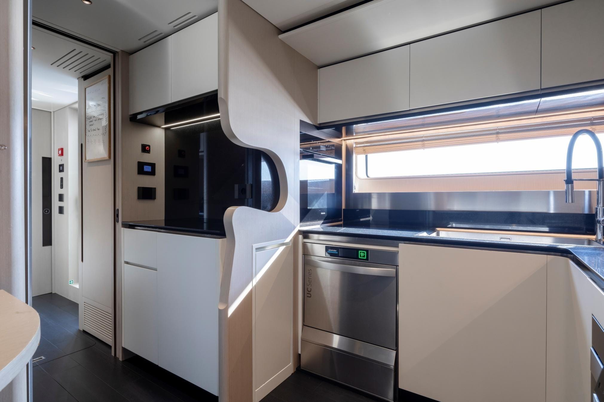 2023 Azimut Grande Trideck for sale (photo 54)