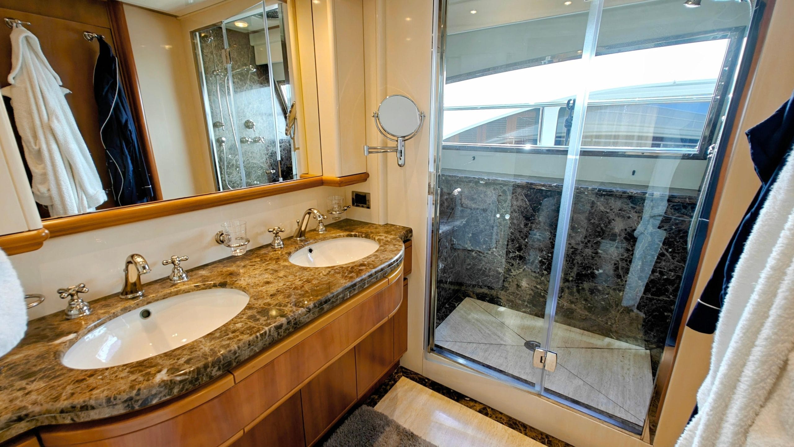 2004 Ferretti Yachts Custom Line 94 à vendre (photo 10)